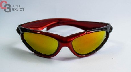 сонцезахисні окуляри червона оправа